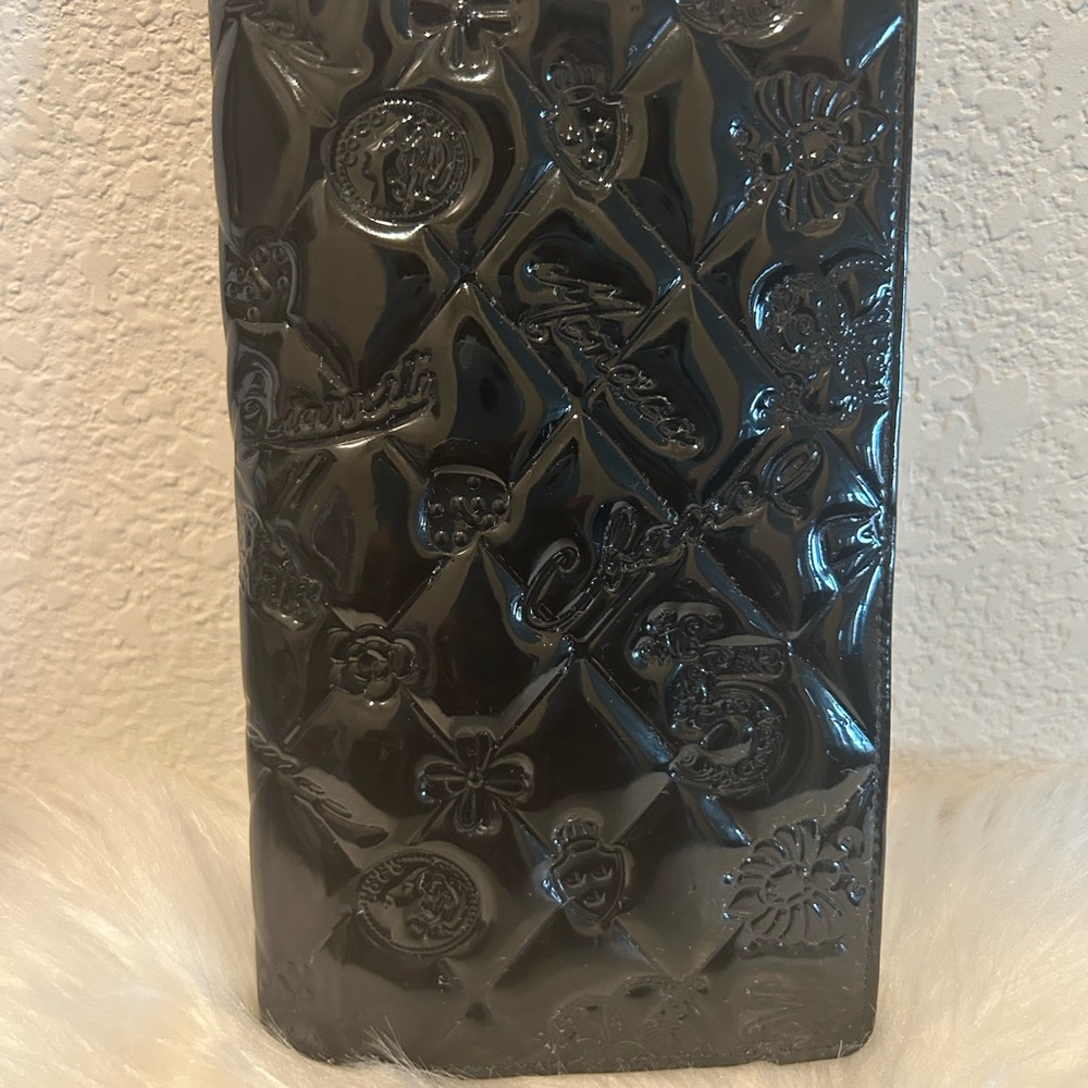 CHANEL Black Quilted Icon Embossed Patent Wallet